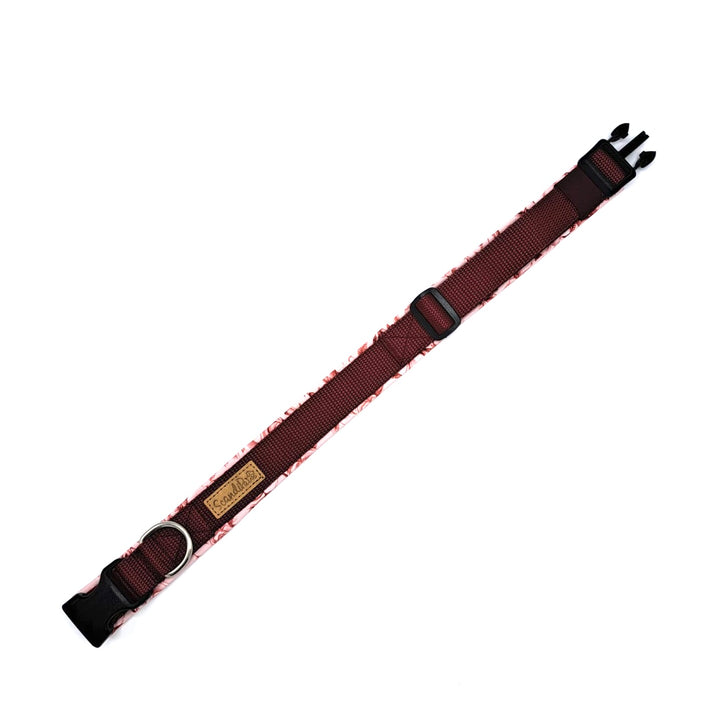 Hochwertiges Hundehalsband aus robustem Material, verstellbar und komfortabel. halsband Rose Bordeaux