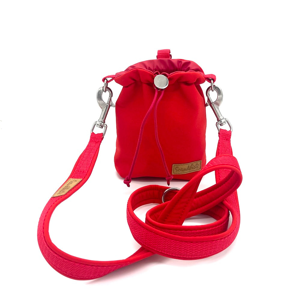 Hunde Leckerlibeutel Goodiebag und Futterbeutel für Unterwegs. Ob beim Gassi, Spaziergänge oder Hundetraining rot