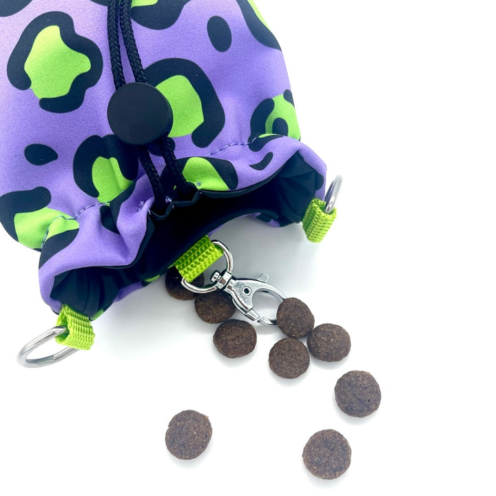 Hunde Leckerlibeutel Goodiebag und Futterbeutel für Unterwegs. Ob beim Gassi, Spaziergänge oder Hundetraining lila grün schwarz neon 