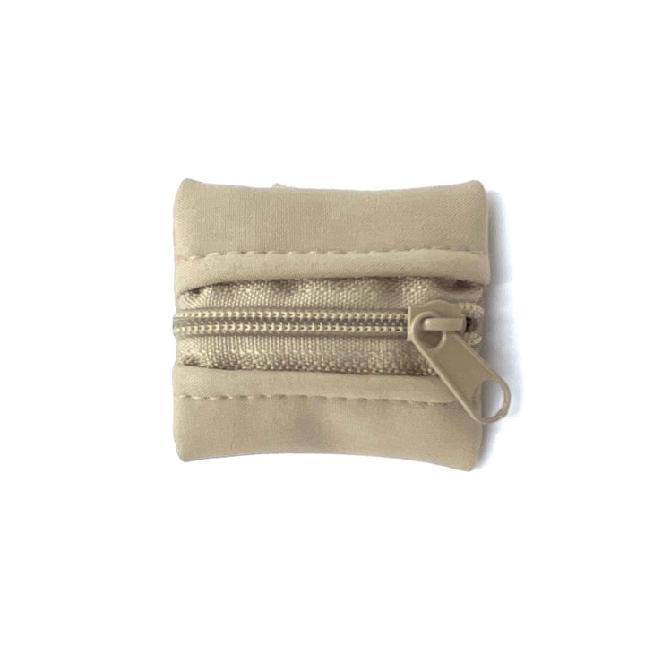 Hundemarke - und Adresstäschchen Beige