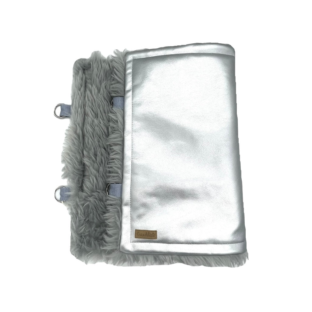 Reisedecke Hundedecke Decke für den Hund Silber Grau Metallic zum umhängen inkl. Leine