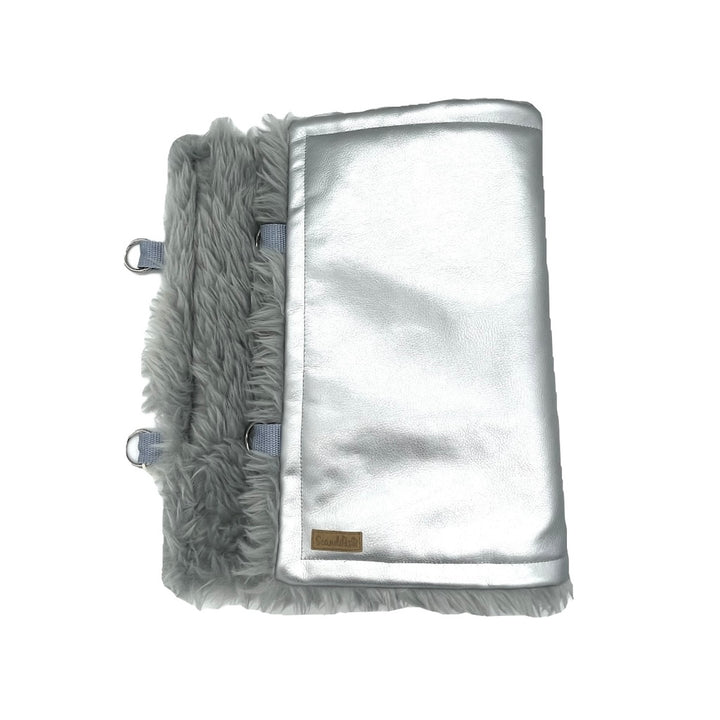 Reisedecke Hundedecke Decke für den Hund Silber Grau Metallic zum umhängen inkl. Leine