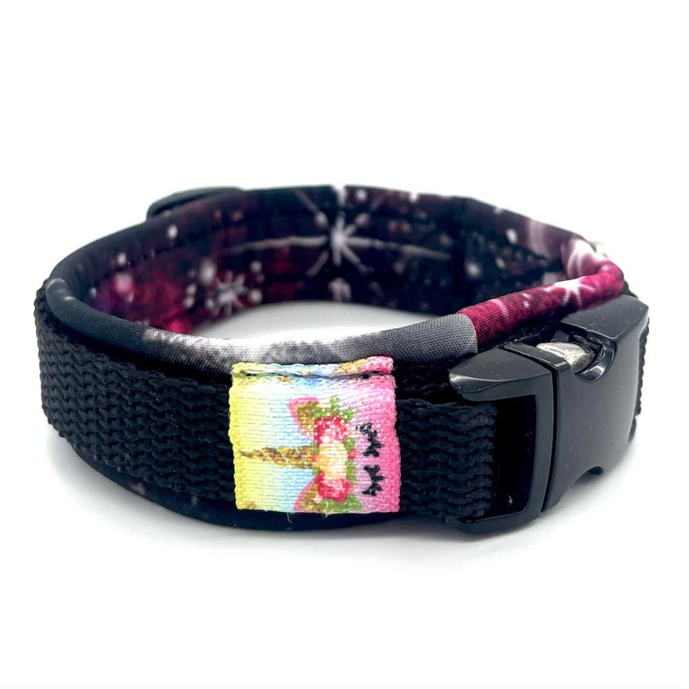Hochwertiges Hundehalsband aus robustem Material, verstellbar und komfortabel, ideal für Spaziergänge und Sicherheit, in modernem Design. Unicorn Galaxy Dark Stars schwarz Einhorn sterne