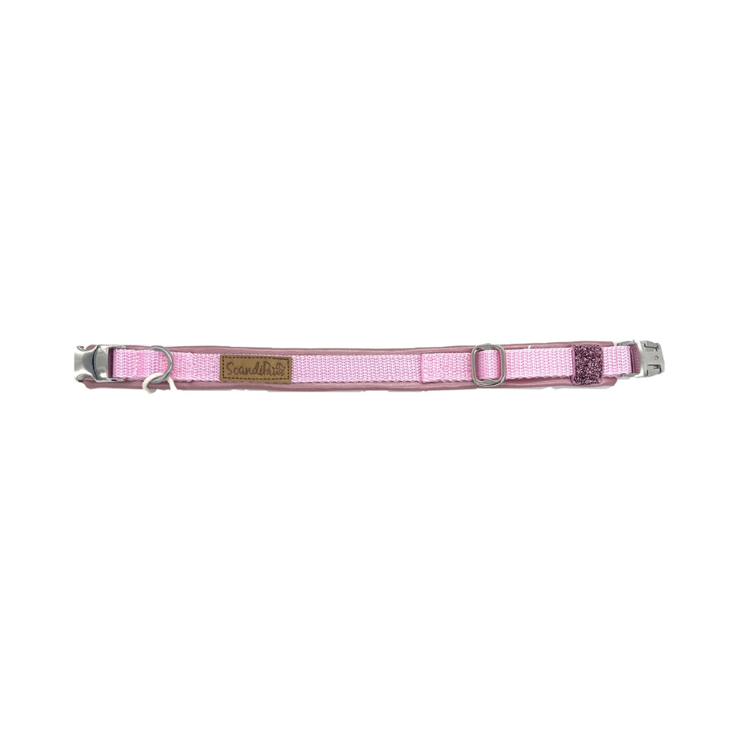 Hochwertiges Hundehalsband aus robustem Material, verstellbar und komfortabel, ideal für Spaziergänge und Sicherheit, in modernem Design. Premium Hunde Halsband verstellbar Rosa metallic von ScandiPaws