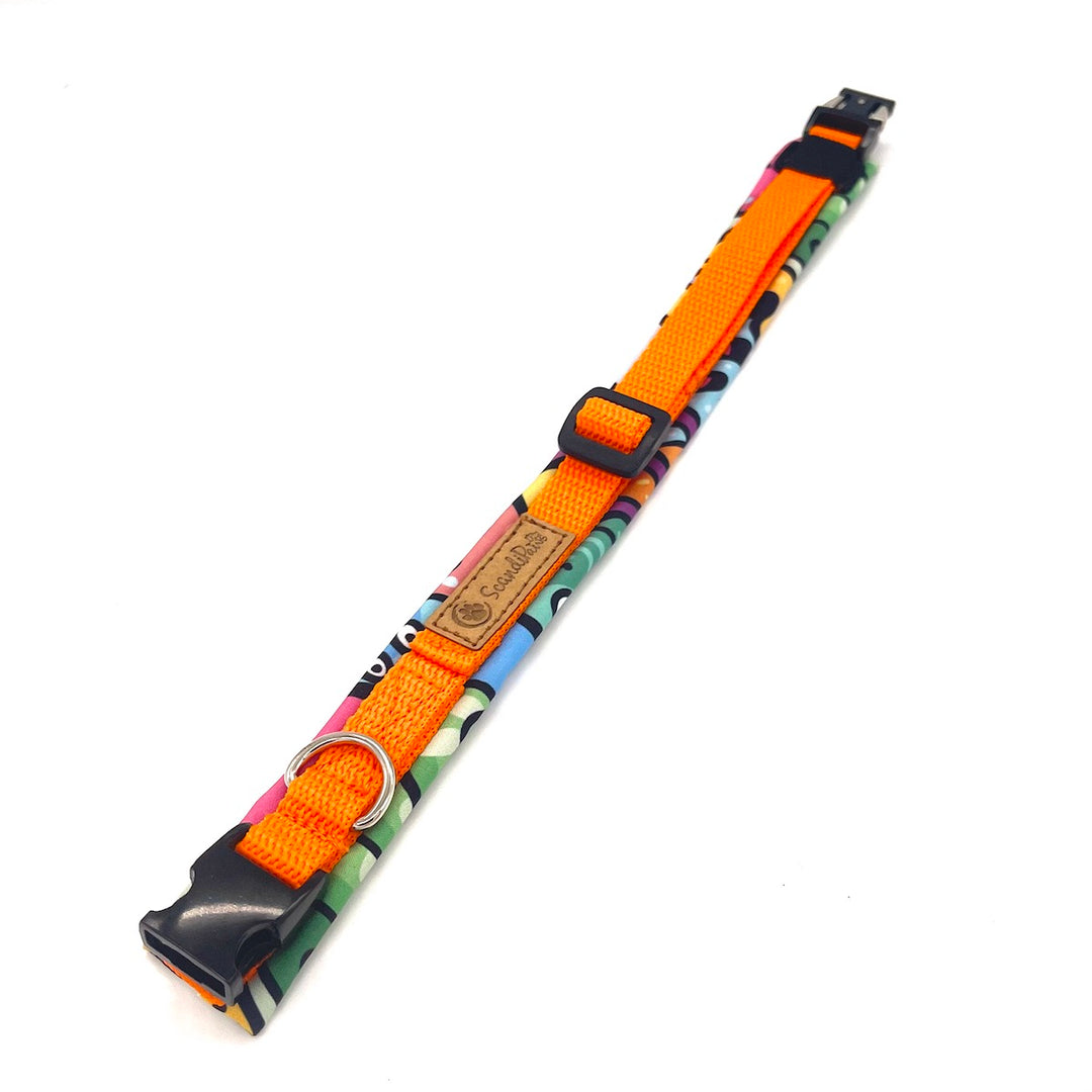 Hochwertiges Hundehalsband aus robustem Material, verstellbar und komfortabel, ideal für Spaziergänge und Sicherheit, in modernem Design. Happy faces orange bunt