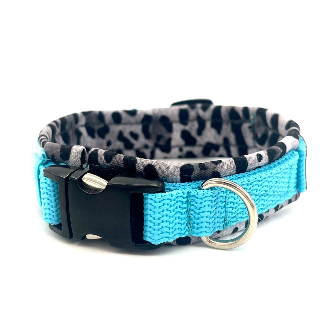 Hochwertiges Hundehalsband aus robustem Material, verstellbar und komfortabel, ideal für Spaziergänge und Sicherheit, in modernem Design. Blau Türkis Leopard Blue Grey leo